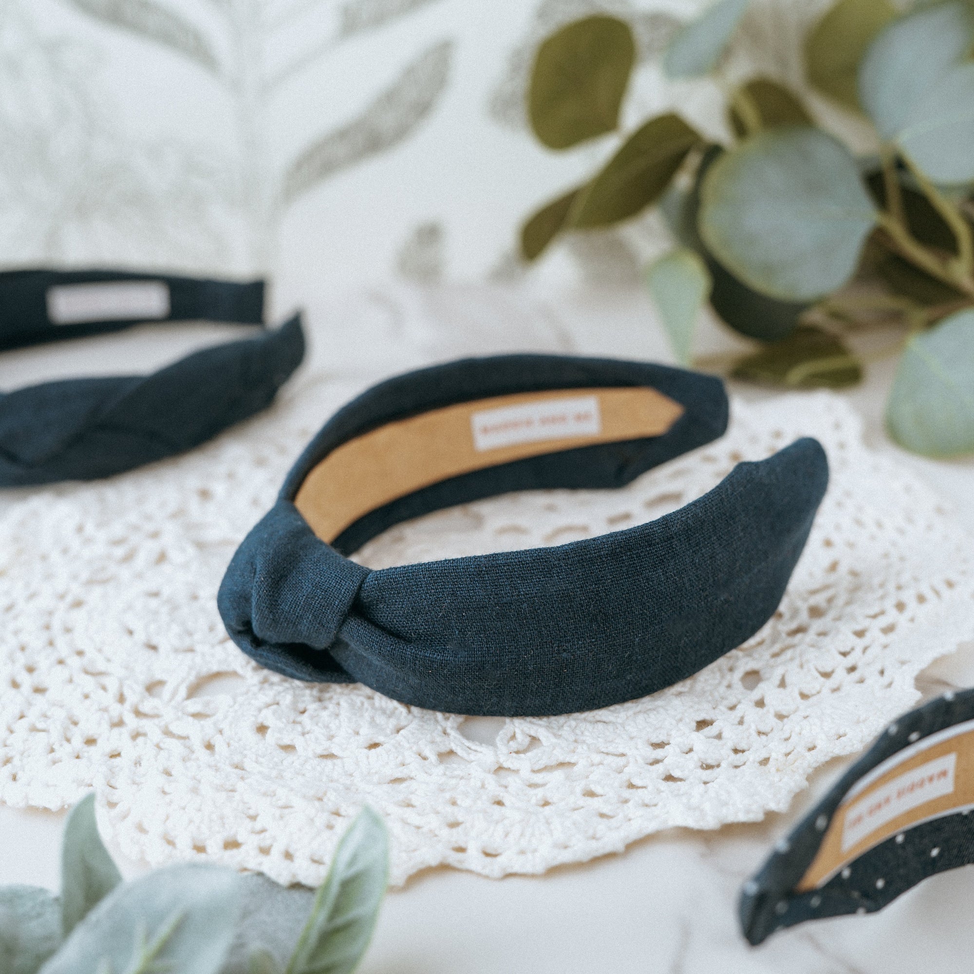 navy linen headband side view 